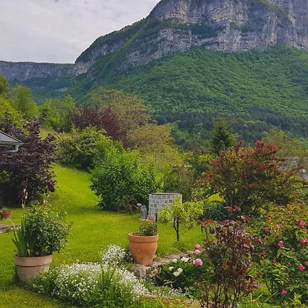 Studio Au Pied De La Montagne Et Vue Imprenable Saint-Alban  Exterior foto
