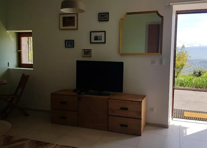 Studio Au Pied De La Montagne Et Vue Imprenable