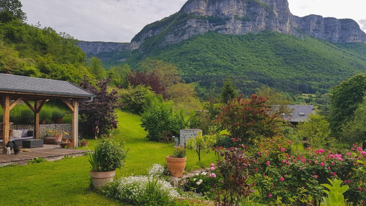 Au Pied De La Montagne Et Vue Imprenable Apartment *